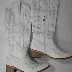 White Women's Western Zip Cowboy Boots